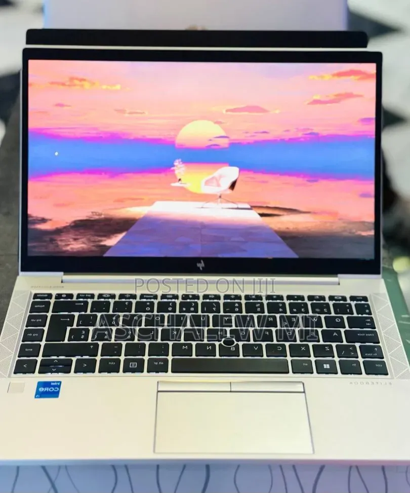 New Laptop HP EliteBook 840 G8 16GB Intel Core i5 SSD 512GB