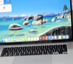 New Laptop Apple MacBook 16GB Apple M5 SSD 512GB