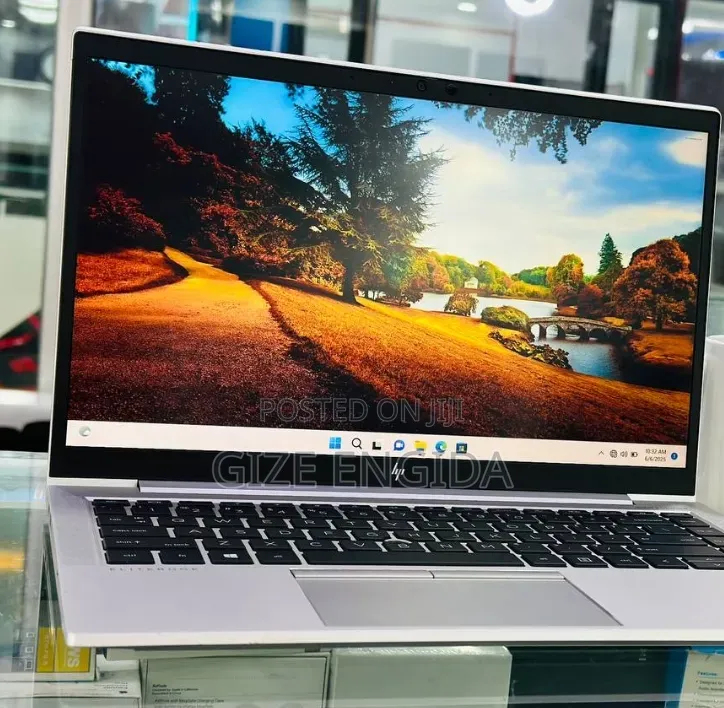 New Laptop HP EliteBook 840 G8 16GB Intel Core i7 SSD 512GB