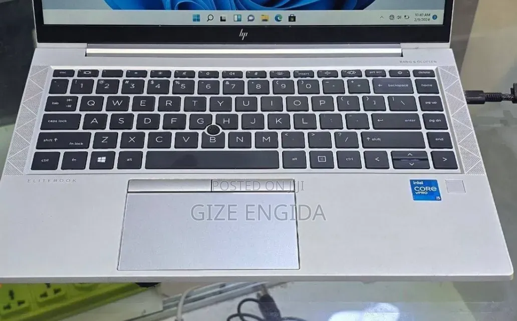 New Laptop HP EliteBook 840 G8 16GB Intel Core i7 SSD 512GB