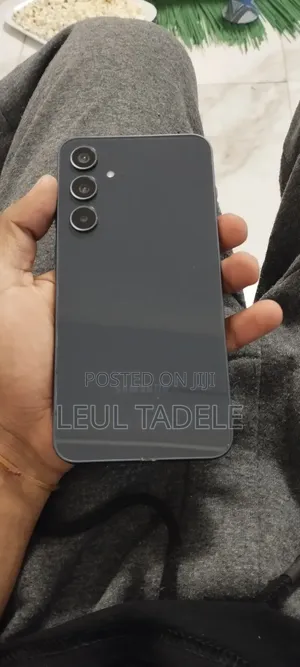Samsung Galaxy A35 128 GB Gray