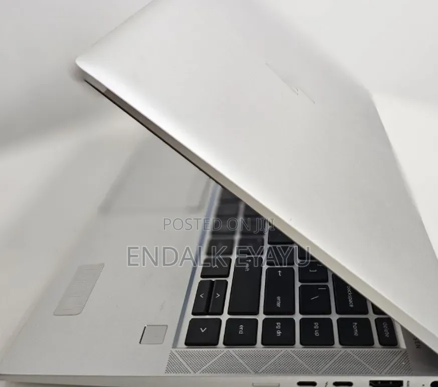 New Laptop HP EliteBook 840 G8 16GB Intel Core i7 SSD 512GB
