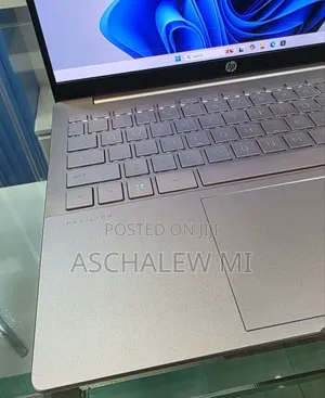 New Laptop HP Pavilion 14 16GB Intel Core i7 SSD 1T