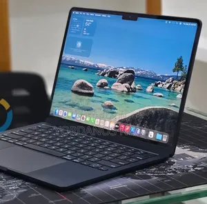 New Laptop Apple MacBook Air 2022 M2 16GB Apple M2 SSD 256GB