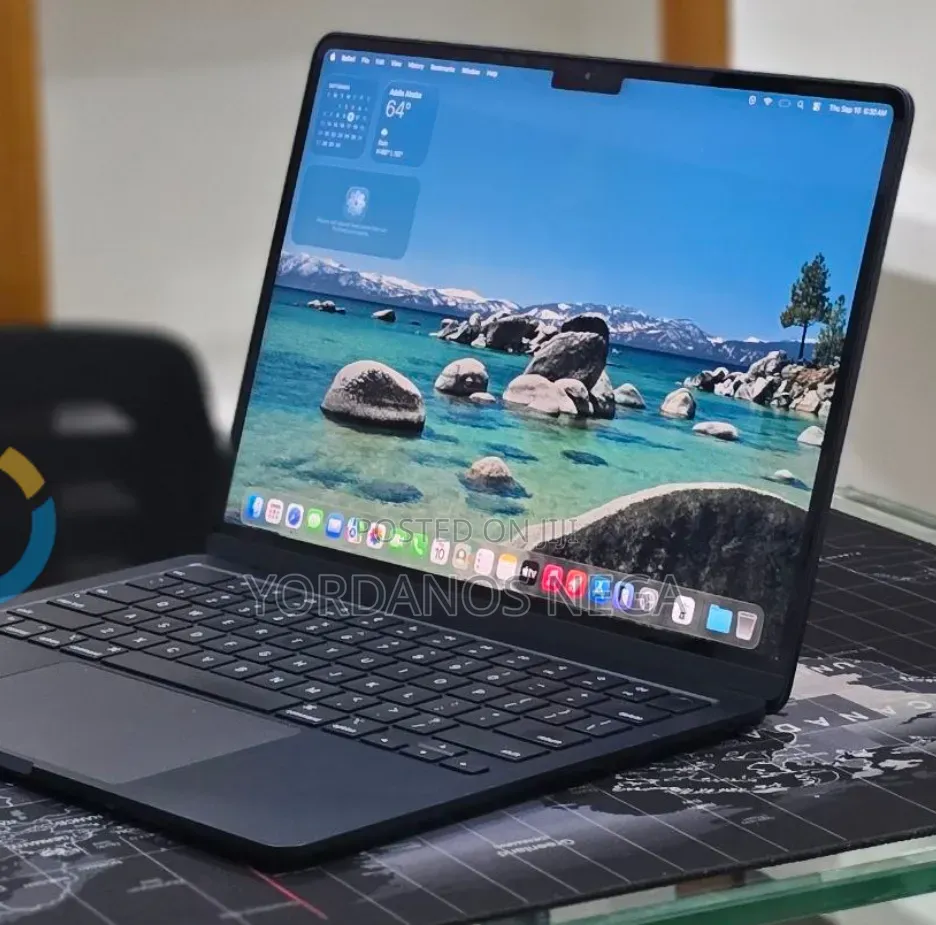 New Laptop Apple MacBook Air 2022 M2 16GB Apple M2 SSD 256GB