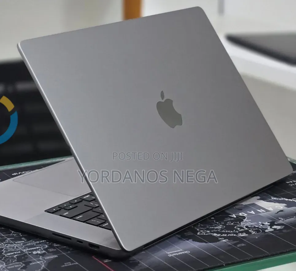 New Laptop Apple MacBook Pro 2023 M2 16GB Apple M2 SSD 1T