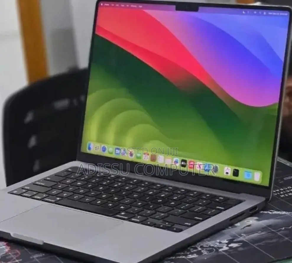 New Laptop Apple MacBook Pro 2024 M4 Pro 24GB Apple M4 Pro SSD 1T