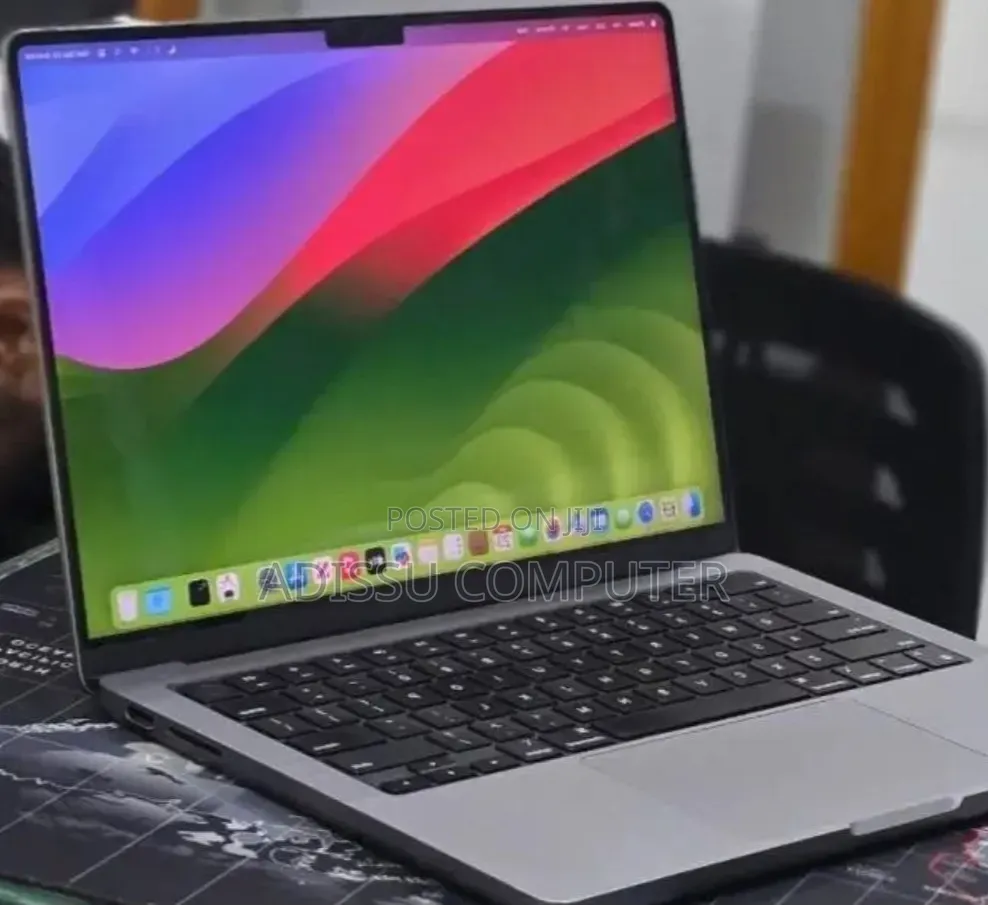 New Laptop Apple MacBook Pro 2024 M4 Pro 24GB Apple M4 Pro SSD 1T