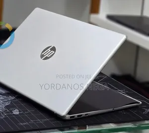 New Laptop HP Stream Notebook 8GB AMD Ryzen 5 SSD 512GB