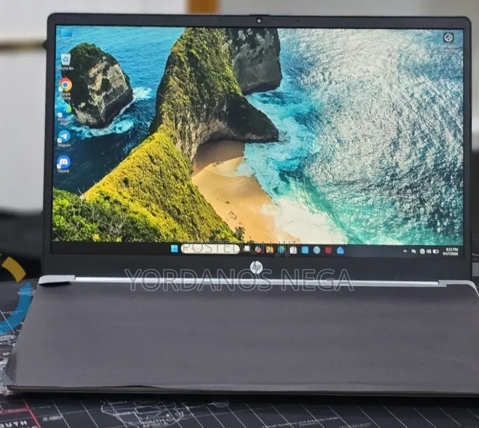 New Laptop HP Stream Notebook 8GB AMD Ryzen 5 SSD 512GB
