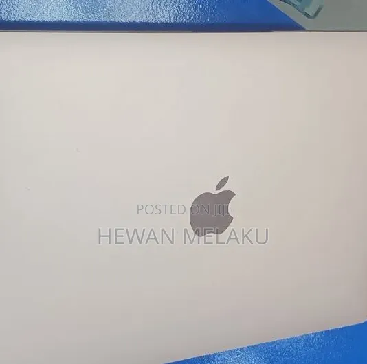 New Laptop Apple MacBook Air 2020 M1 8GB Apple M1 SSD 256GB