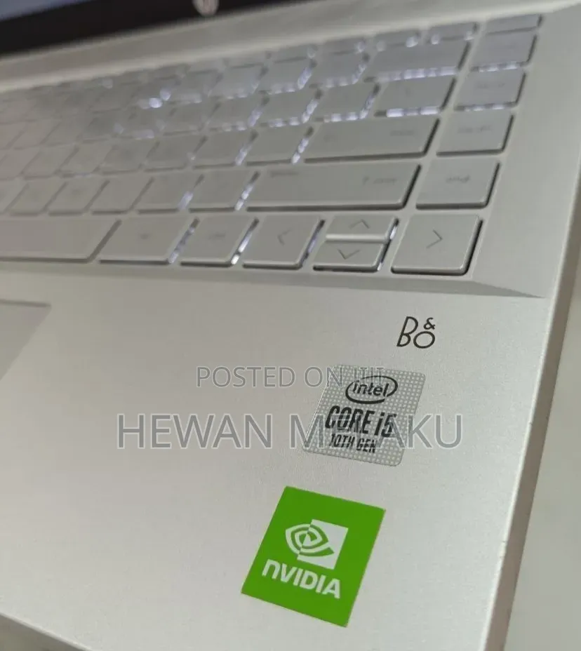 New Laptop HP Pavilion 14 8GB Intel Core i5 SSD 512GB