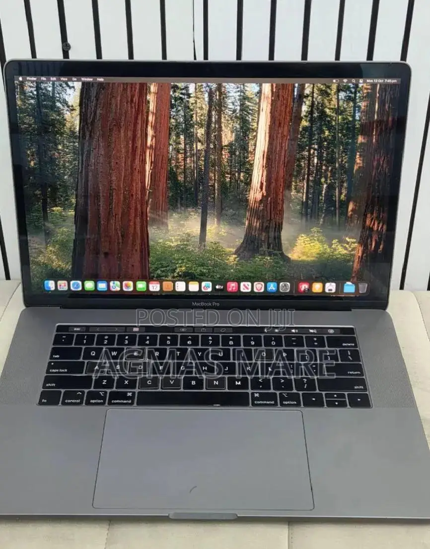 New Laptop Apple MacBook Pro 2019 16GB Intel Core i9 SSD 512GB