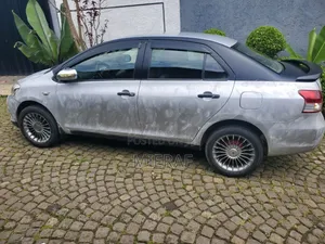 Toyota Yaris 1.0 VVT-i 2007 Silver