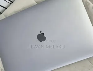 New Laptop Apple MacBook Pro 2019 16GB Intel Core i9 SSD 512GB