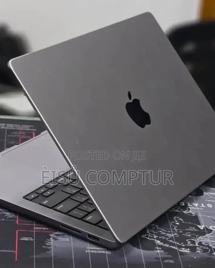 New Laptop Apple MacBook Pro 2024 M4 24GB Apple M4 Pro SSD 1T