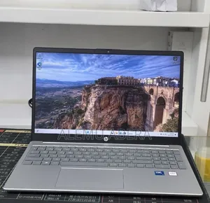 New Laptop HP Stream Notebook 16GB Intel Core 5 SSD 512GB