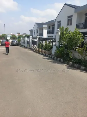 Furnished 3bdrm Apartment in Hossea Real State, Yeka for sale
