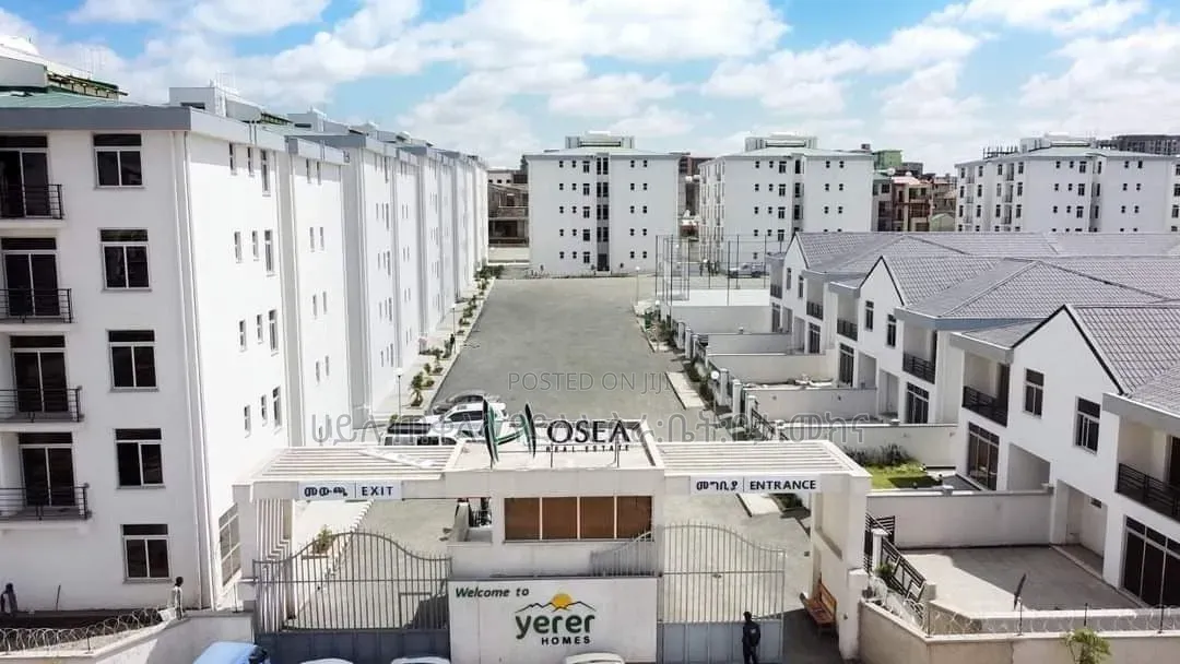 Furnished 3bdrm Apartment in Hossea Real State, Yeka for sale