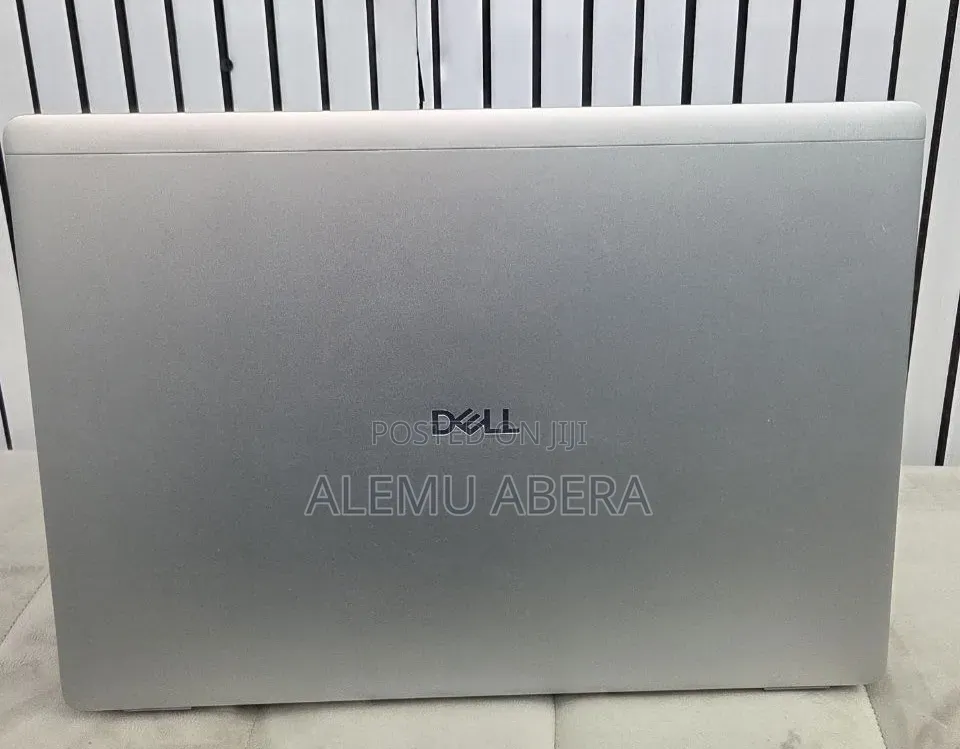 New Laptop Dell Pro 16 16GB Intel Core Ultra 7 SSD 512GB