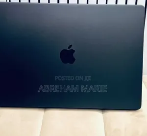 New Laptop Apple MacBook Pro 2023 M3 18GB Apple M3 Pro SSD 512GB