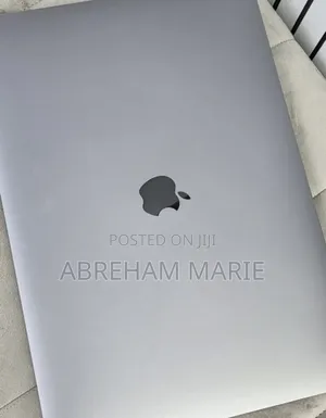 New Laptop Apple MacBook Pro 2019 16GB Intel Core i9 SSD 512GB