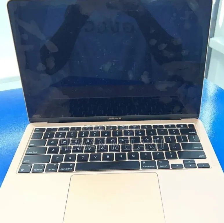 New Laptop Apple MacBook Air 2020 M1 8GB Apple M1 SSD 256GB
