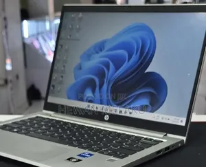 New Laptop HP EliteBook 830 G9 16GB Intel Core i5 SSD 512GB