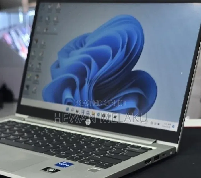 New Laptop HP EliteBook 830 G9 16GB Intel Core i5 SSD 512GB