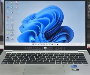 New Laptop HP EliteBook 830 G9 16GB Intel Core i5 SSD 512GB