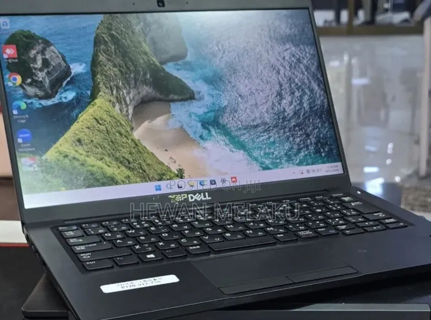 New Laptop Dell Latitude 7390 8GB Intel Core i5 SSD 256GB