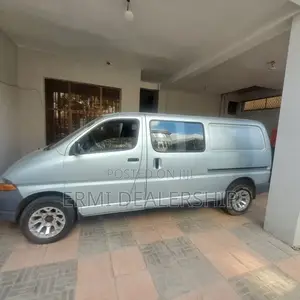 Toyota Grand HiAce 1999 Blue
