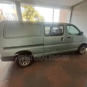 Toyota Grand HiAce 1999 Blue