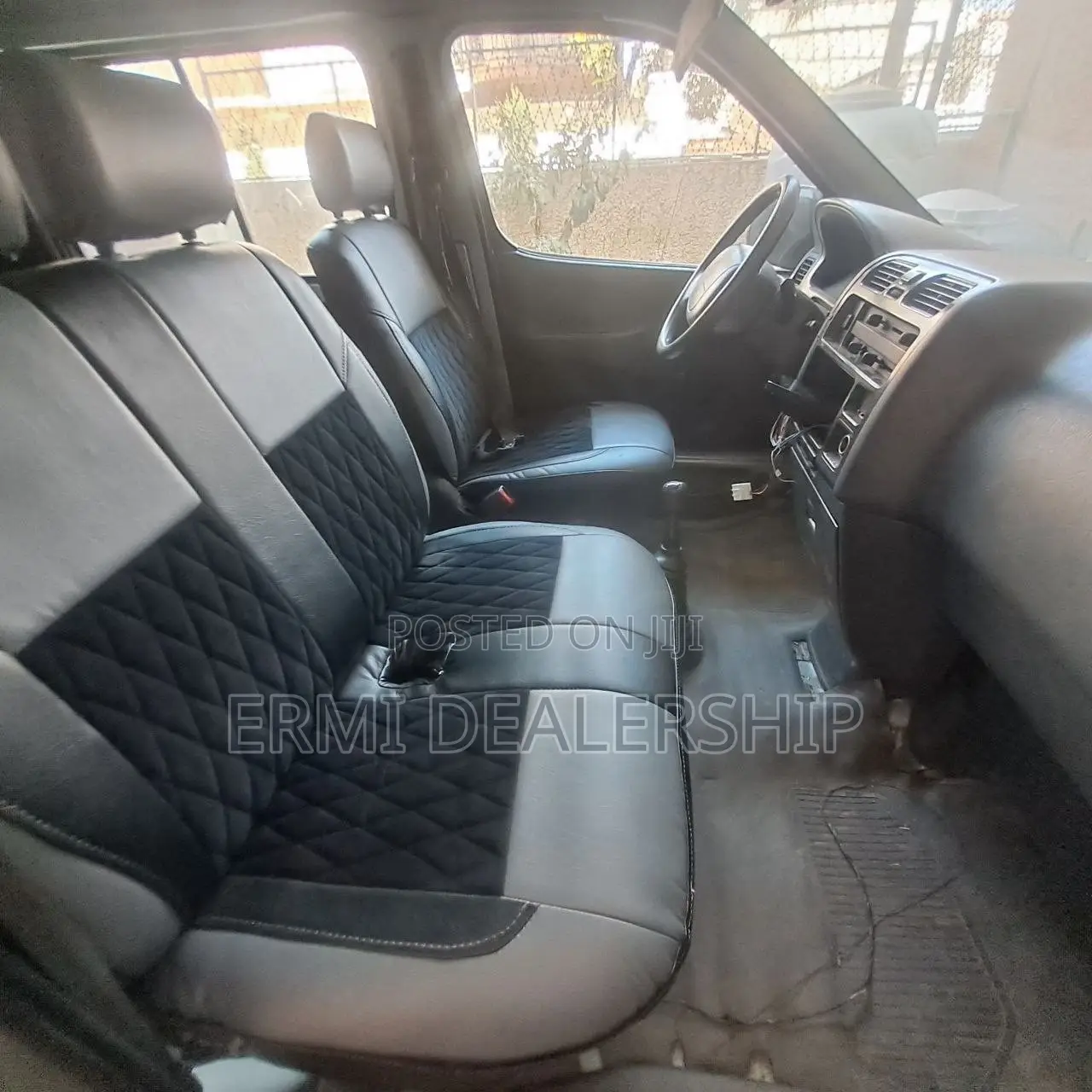 Toyota Grand HiAce 1999 Blue