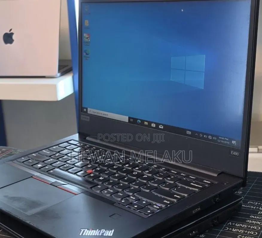 New Laptop Lenovo 8GB Intel Core i7 SSD 256GB