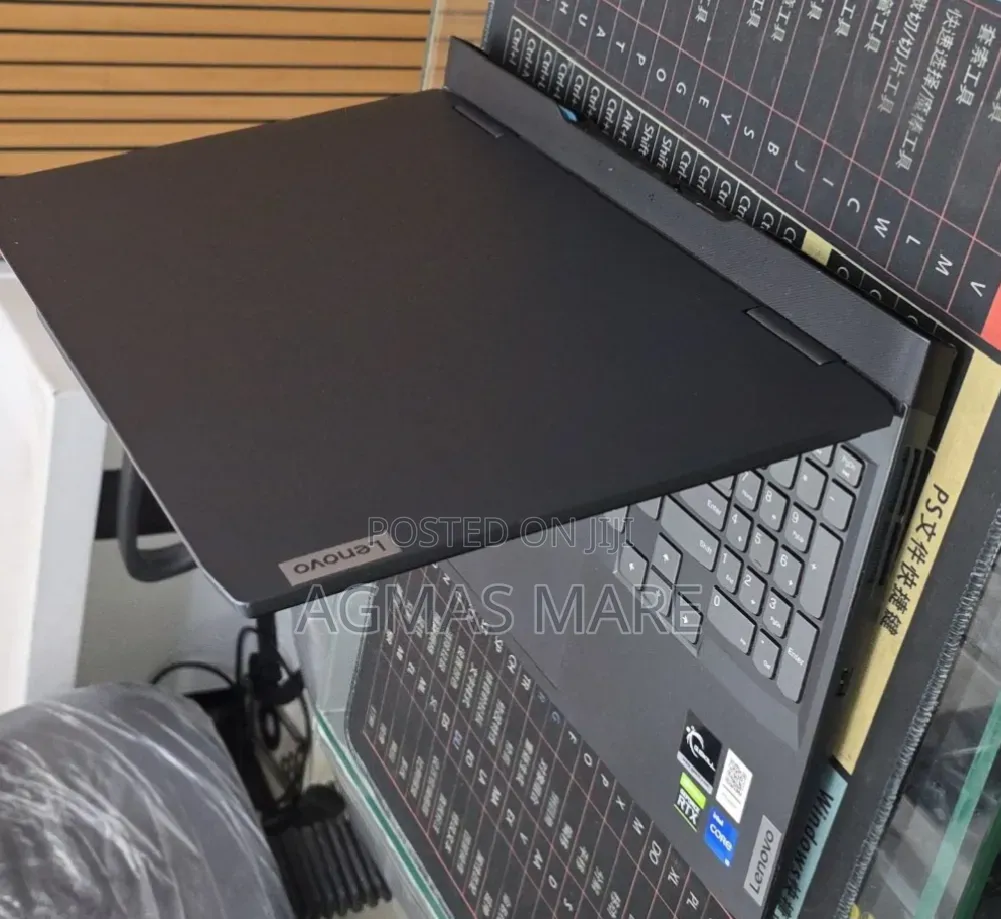 New Laptop Lenovo 16GB Intel Core i5 SSD 512GB