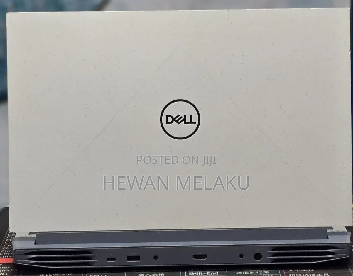 New Laptop Dell G15 5510 16GB AMD Ryzen 7 SSD 512GB