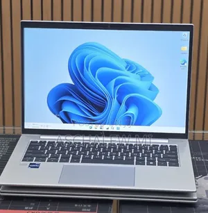 New Laptop HP EliteBook 840 G8 16GB Intel Core i7 SSD 512GB