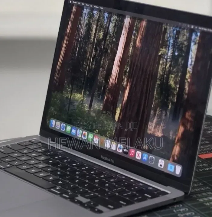 New Laptop Apple MacBook Pro 2020 M1 16GB Apple M1 SSD 512GB
