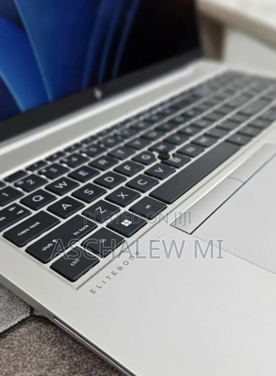 New Laptop HP EliteBook 850 G8 16GB Intel Core i7 SSD 512GB