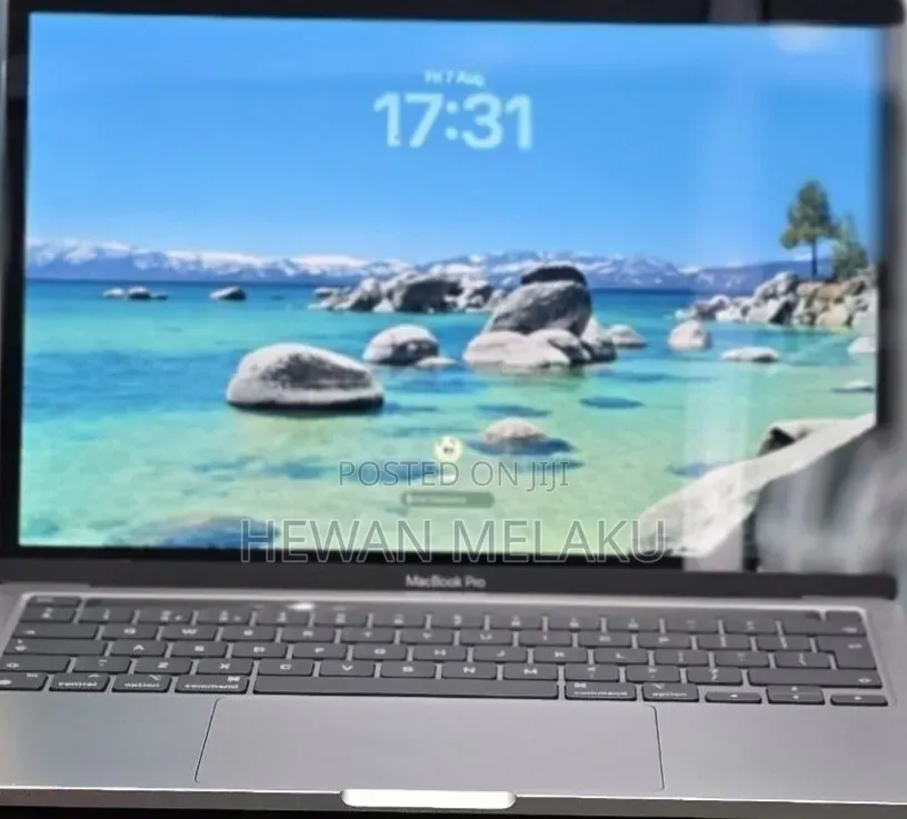 New Laptop Apple MacBook Pro 2020 M1 8GB Apple M1 SSD 512GB