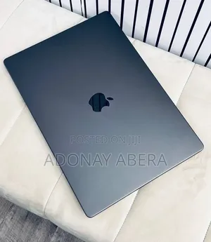 New Laptop Apple MacBook Pro 2023 M3 18GB Apple M3 SSD 512GB