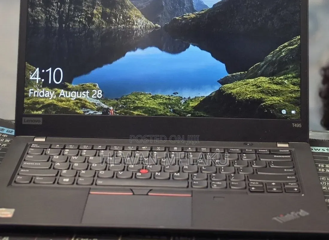 New Laptop Lenovo ThinkPad t495s 8GB AMD Ryzen 5 SSD 512GB