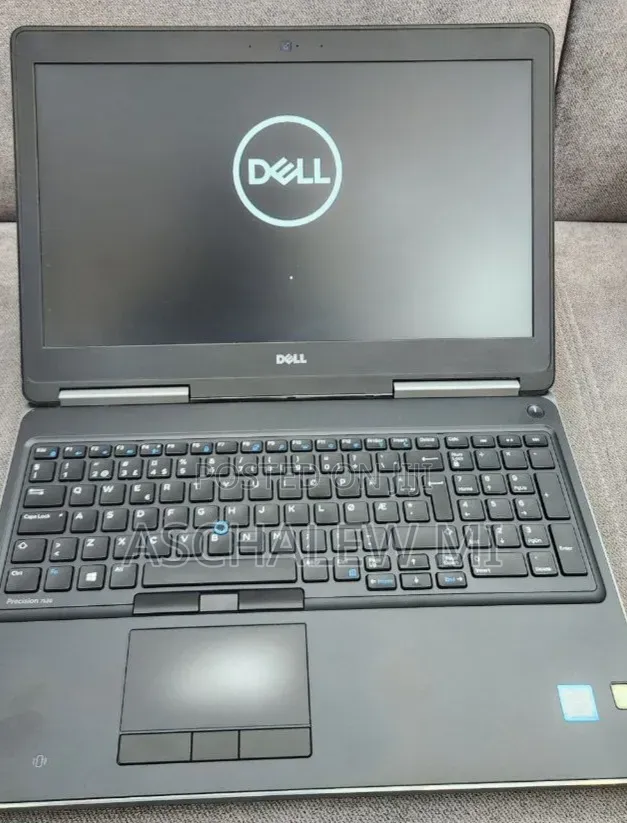 New Laptop Dell Latitude 7520 8GB Intel Core i7 SSD 512GB
