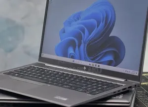 New Laptop HP ZBook 15 16GB Intel Core i5 SSD 512GB