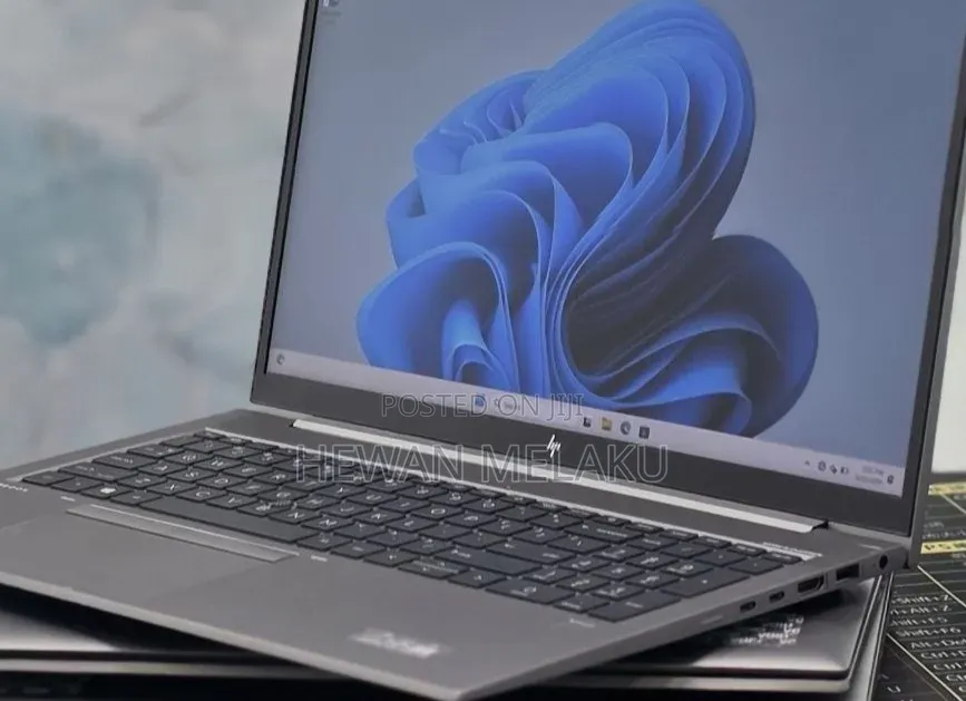 New Laptop HP ZBook 15 16GB Intel Core i5 SSD 512GB