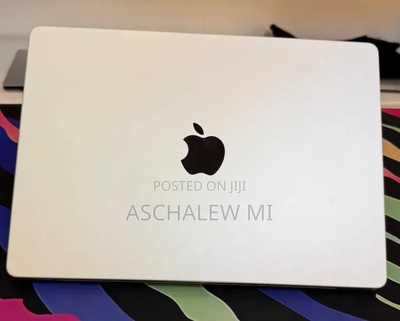 New Laptop Apple MacBook Pro 2021 M1 16GB Apple M1 SSD 512GB