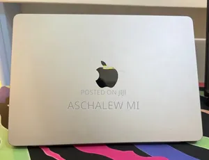 New Laptop Apple MacBook Air 2022 M2 16GB Apple M2 SSD 512GB