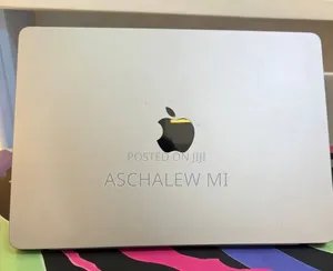New Laptop Apple MacBook Air 2022 M2 16GB Apple M2 SSD 512GB