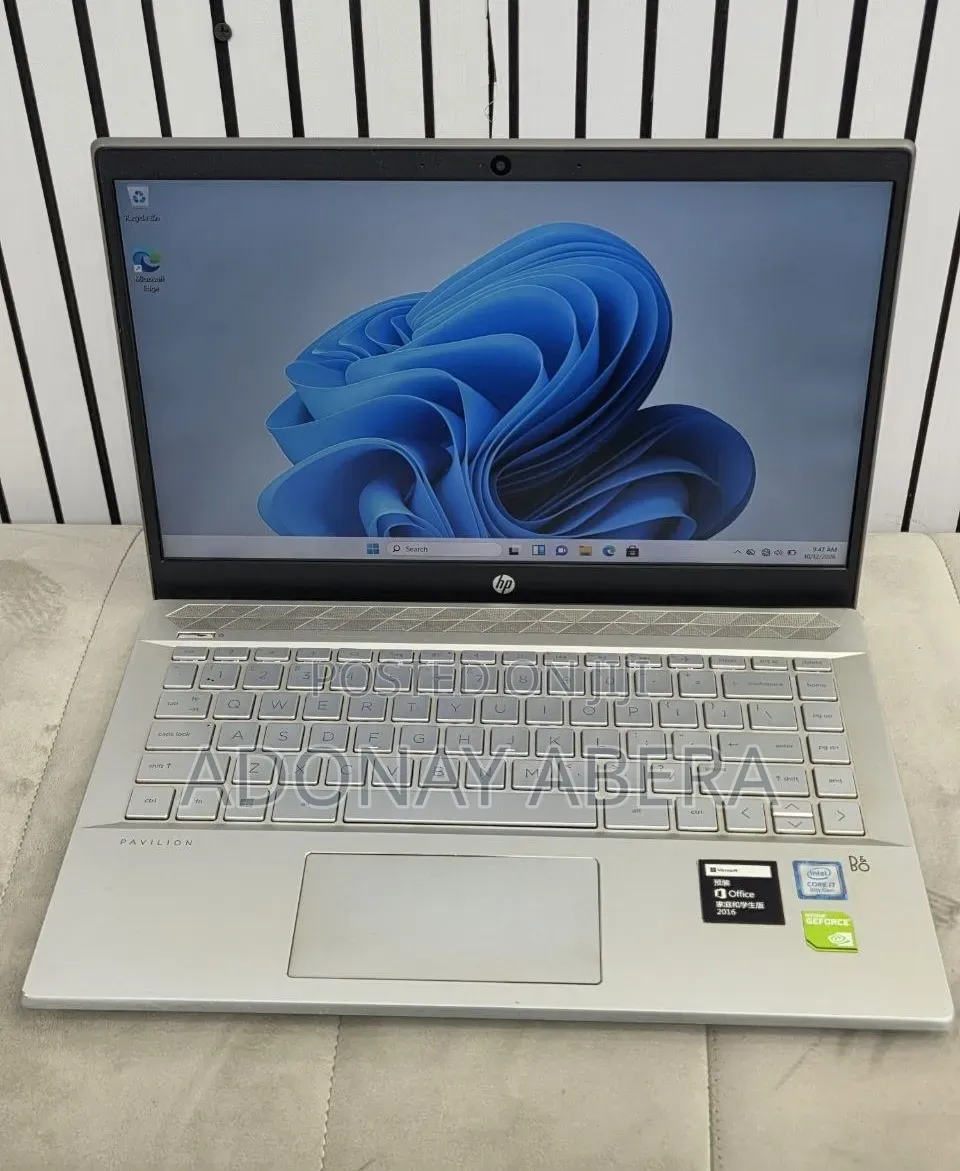 New Laptop HP Pavilion 14 8GB Intel Core i7 SSD 1T